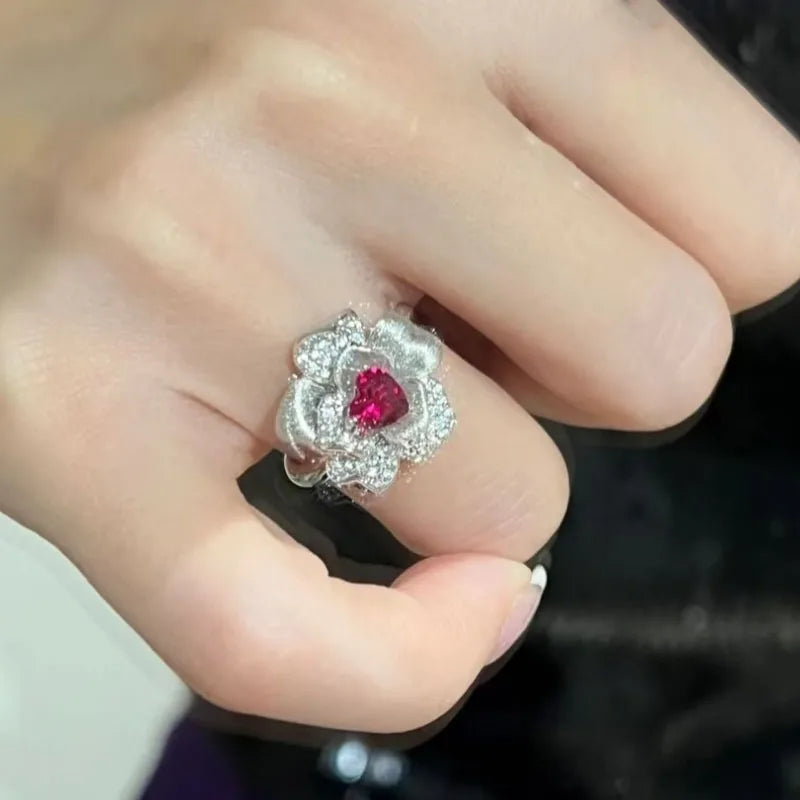 Gorgeous and luxurious palace style jewellery set light luxury retro rose flower heart-shaped ruby ring full diamond bracelet